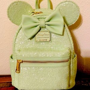 2021 Disney Parks Minnie Mouse Sequined Loungefly Mini Backpack – Mint Green